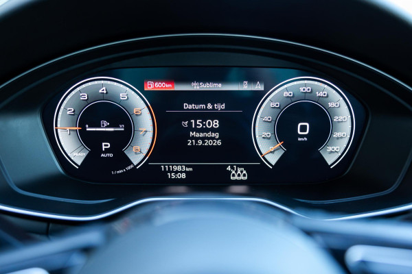 Audi A4 Avant 35 TFSI Advanced Edition / 150pk / Panorama dak / Leder / Stoelverwarming /