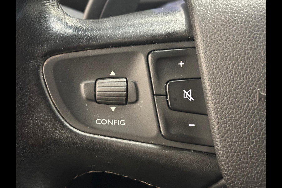 Opel Vivaro 2.0 CDTI L3H1 Dubbele Cabine Automaat Airco Navigatie Trekhaak Camera Cruise Control