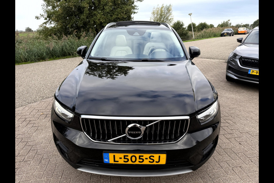 Volvo XC40 1.5 T4 Recharge Inscription Panoramadak, Leer, 18''Lmv