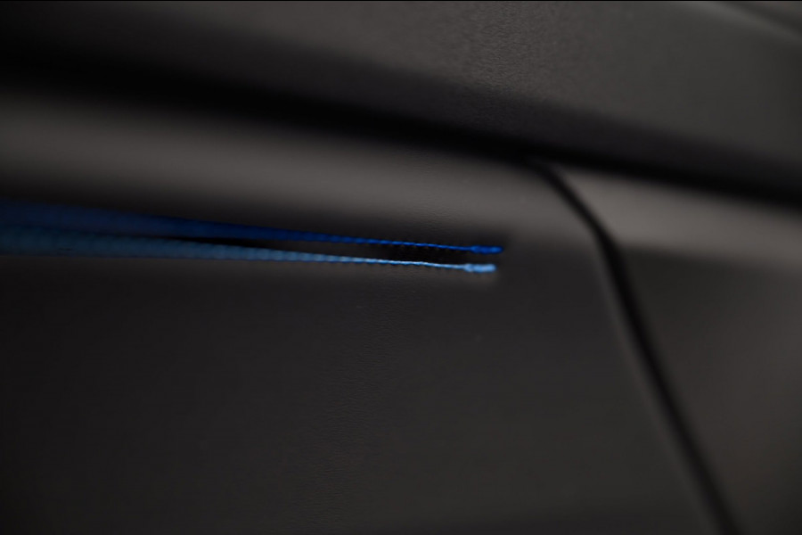 Lynk & Co 01 1.5 261PK Plug-in Hybrid *Origineel NL* Trekhaak 360 Camera Pano/dak Apple/Carplay Adaptive/Cruise