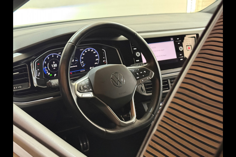 Volkswagen Taigo 1.0 TSI R-Line Business | Black Style | IQ.Drive | Rijassistpakket+ | Licht+Zicht Pakket | ACC | CarPlay | DAB+