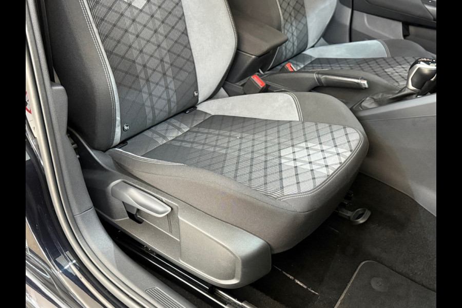 Volkswagen Taigo 1.0 TSI R-Line Business | Black Style | IQ.Drive | Rijassistpakket+ | Licht+Zicht Pakket | ACC | CarPlay | DAB+