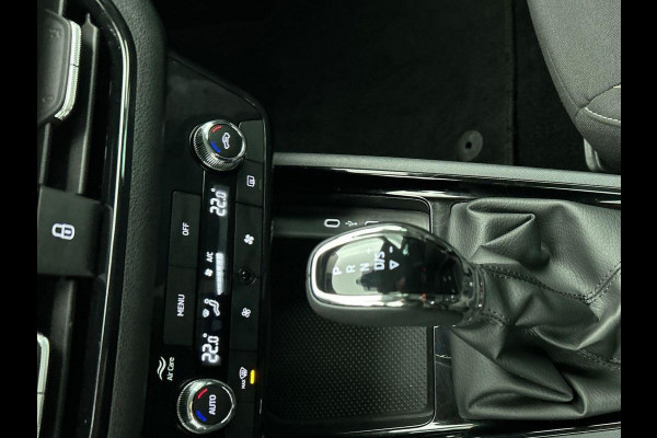 Škoda Kamiq 1.0 TSI Business Edition DSG Navigatie Climate control Cruise control LED Keyless Achteruitrijcamera Parkeersensoren Apple Carplay/ Android Auto Radio