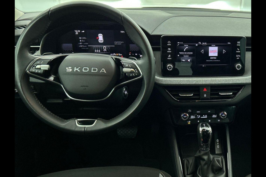 Škoda Kamiq 1.0 TSI Business Edition DSG Navigatie Climate control Cruise control LED Keyless Achteruitrijcamera Parkeersensoren Apple Carplay/ Android Auto Radio