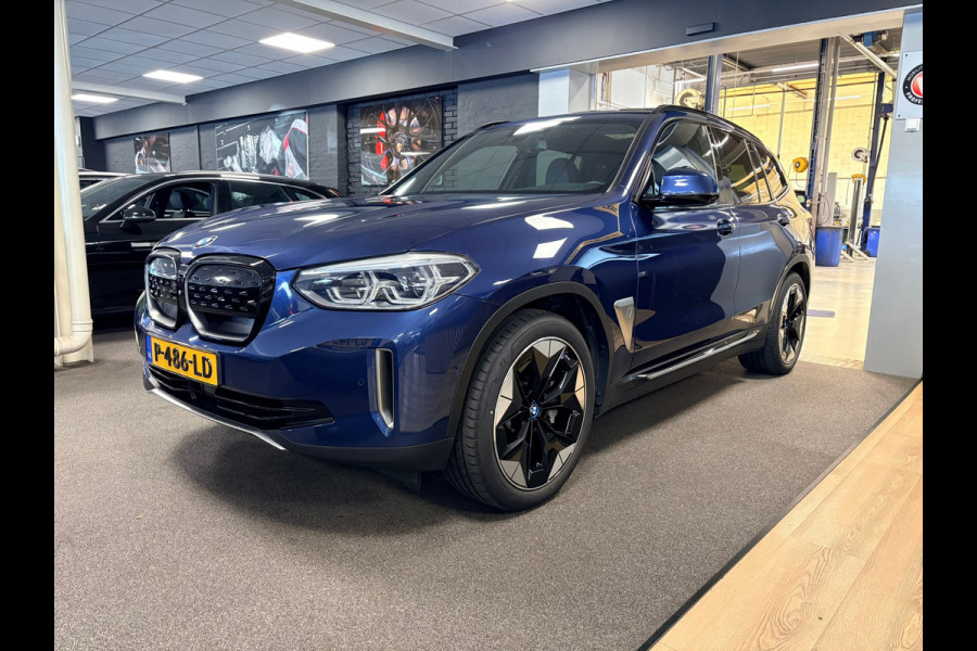BMW iX3 High Executive 80 kWh / Panoramadak / trekhaak / leder / head-up