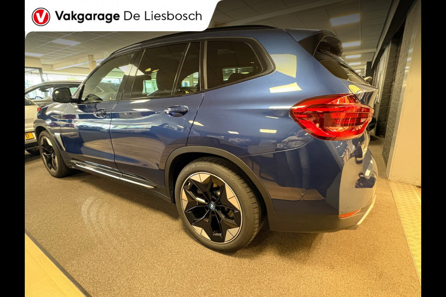 BMW iX3 High Executive 80 kWh / Panoramadak / trekhaak / leder / head-up
