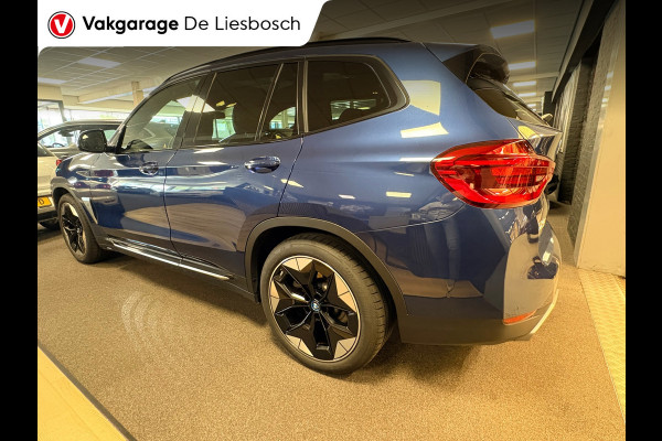BMW iX3 High Executive 80 kWh / Panoramadak / trekhaak / leder / head-up