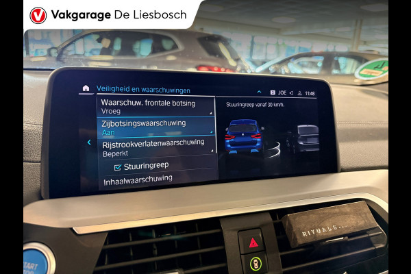 BMW iX3 High Executive 80 kWh / Panoramadak / trekhaak / leder / head-up