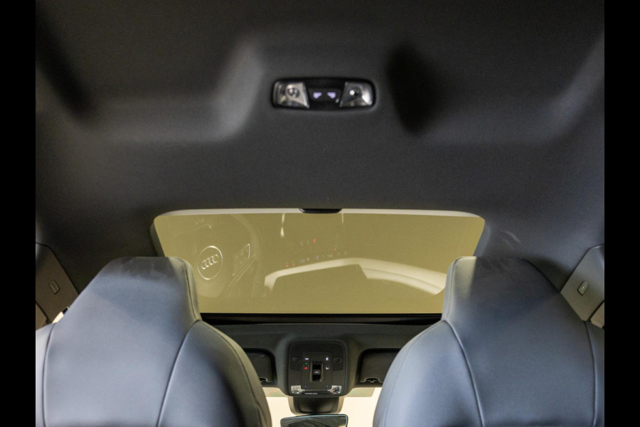 Audi A3 Limousine 30 TFSI 2x S-Line edition / 110pk / Panorama dak / Trekhaak /