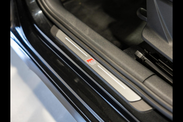 Audi A3 Limousine 30 TFSI 2x S-Line edition / 110pk / Panorama dak / Trekhaak /