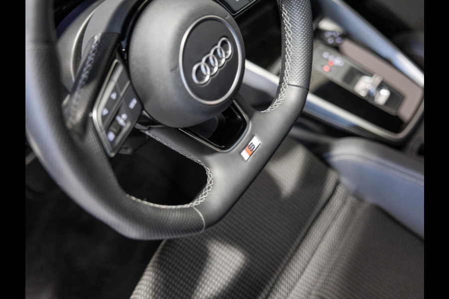Audi A3 Limousine 30 TFSI 2x S-Line edition / 110pk / Panorama dak / Trekhaak /