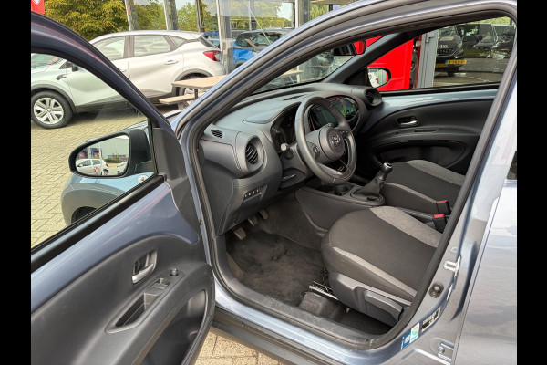 Toyota Aygo X 1.0 VVT-i MT Play