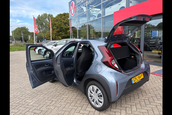 Toyota Aygo X 1.0 VVT-i MT Play