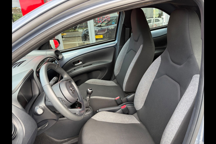Toyota Aygo X 1.0 VVT-i MT Play