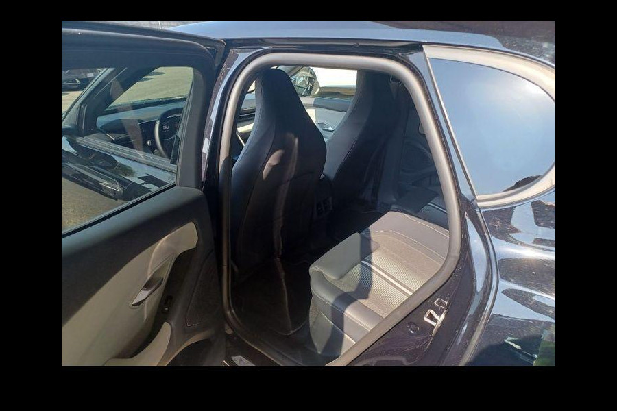 Ford Capri Select Extended Range RWD 79 kWh 286pk | Comfort Pack 1 | Massagestoelen | Winterpack