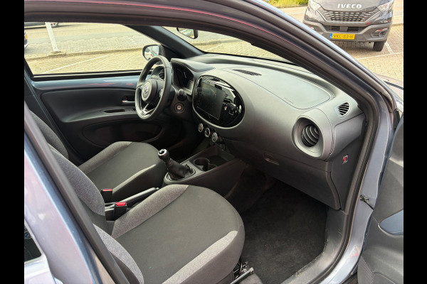 Toyota Aygo X 1.0 VVT-i MT Play