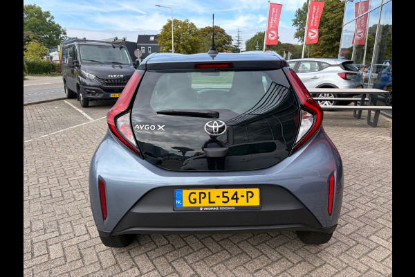 Toyota Aygo X 1.0 VVT-i MT Play