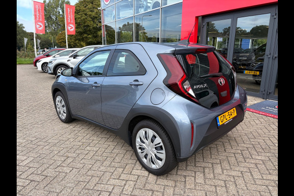 Toyota Aygo X 1.0 VVT-i MT Play