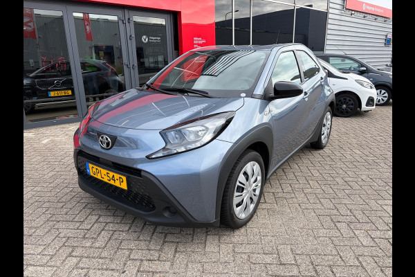 Toyota Aygo X 1.0 VVT-i MT Play