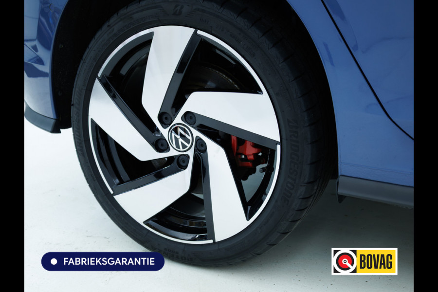 Volkswagen Golf 1.5 eHybrid GTE 272PK | Pano | Leer | Stoelkoeling | Stoel-Stuurverwarming | Elec. trekhaak | Travel assist | IQ-Drive | IQ-Led | Black-style | Memorystoel | Adaptive Cruise | Head-Up | Keyless | Sfeerverlichting | DCC |