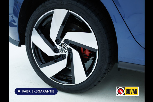 Volkswagen Golf 1.5 eHybrid GTE 272PK | Pano | Leer | Stoelkoeling | Stoel-Stuurverwarming | Elec. trekhaak | Travel assist | IQ-Drive | IQ-Led | Black-style | Memorystoel | Adaptive Cruise | Head-Up | Keyless | Sfeerverlichting | DCC |
