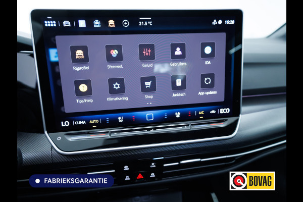 Volkswagen Golf 1.5 eHybrid GTE 272PK | Pano | Leer | Stoelkoeling | Stoel-Stuurverwarming | Elec. trekhaak | Travel assist | IQ-Drive | IQ-Led | Black-style | Memorystoel | Adaptive Cruise | Head-Up | Keyless | Sfeerverlichting | DCC |