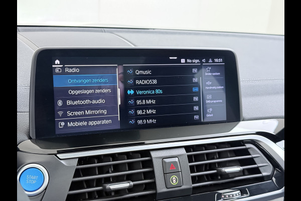 BMW iX3 Panoramadak SOH 99% Leder Adap.Cruise Camera Apple Carplay Android Auto 3-Zone Ecc Executive 80kWh Elek.Achterklep Adaptief onderstel Stoelverwarming Pdc Lmv Led Elek.Stoelen Isofix Bluetooth