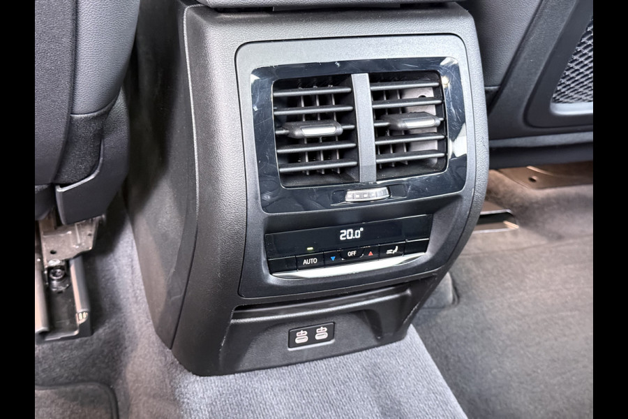 BMW iX3 Panoramadak SOH 99% Leder Adap.Cruise Camera Apple Carplay Android Auto 3-Zone Ecc Executive 80kWh Elek.Achterklep Adaptief onderstel Stoelverwarming Pdc Lmv Led Elek.Stoelen Isofix Bluetooth