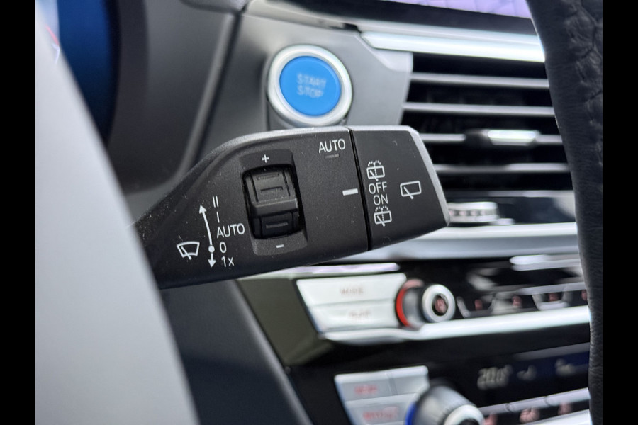 BMW iX3 Panoramadak SOH 99% Leder Adap.Cruise Camera Apple Carplay Android Auto 3-Zone Ecc Executive 80kWh Elek.Achterklep Adaptief onderstel Stoelverwarming Pdc Lmv Led Elek.Stoelen Isofix Bluetooth