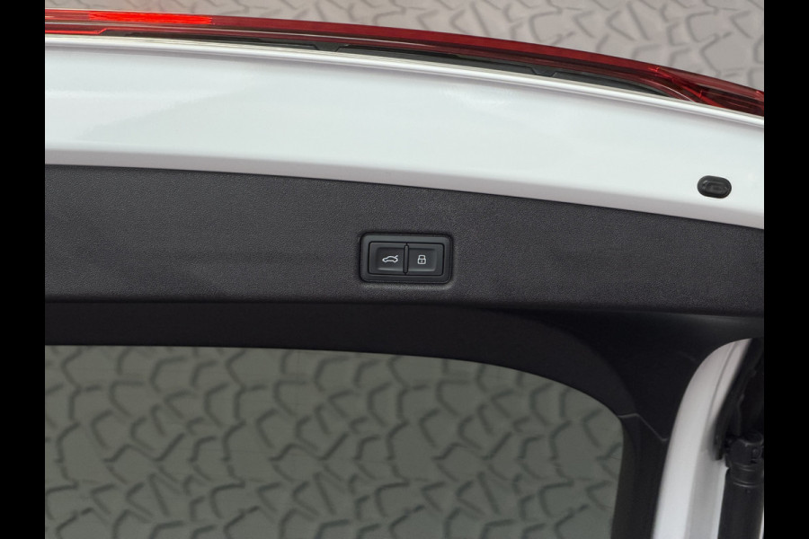 Audi Q5 Sportback 2.0 e-hybrid quattro 299 PK S line | Pass Display | 360.Cam | 100 KM EV | Pano | Matrix | 21"