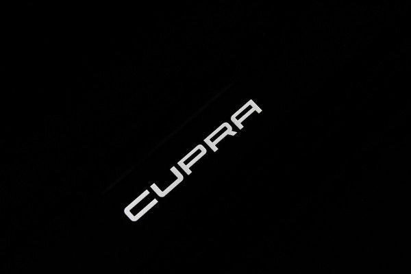 CUPRA Formentor 1.5 TSI e-Hybrid Business > 126km WLTP/SOH 98.6%/360°camera/Travel Assist/Midnight Black