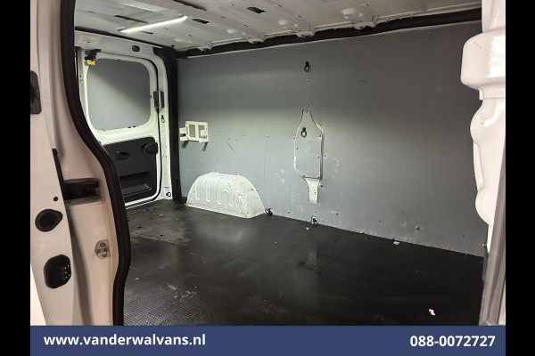 Renault Trafic 2.0 dCi 120pk L2H1 Euro6 Airco | Imperiaal | Navigatie | LED | Cruisecontrol Trekhaak, Parkeersensoren
