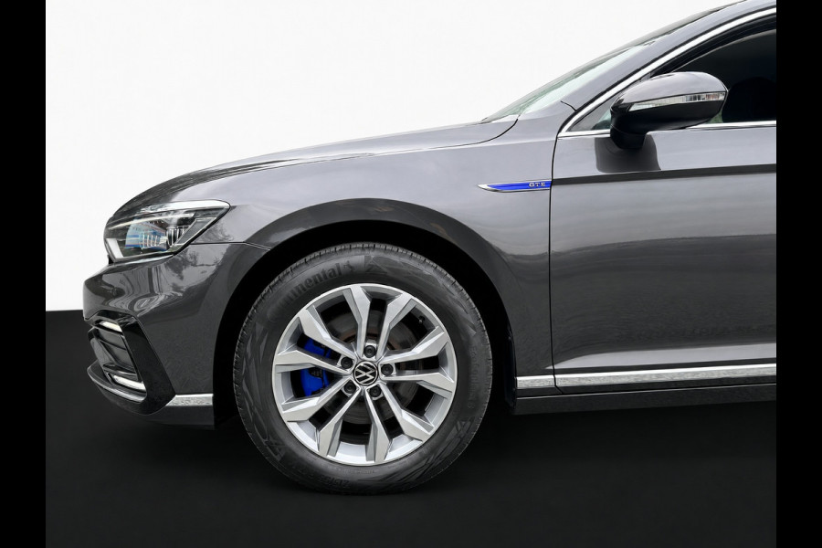 Volkswagen Passat Variant GTE 218PK DSG HYBRID BUSINESS SPORT ALCANTARA/CAMERA/NAVI/IQ-LIGHT