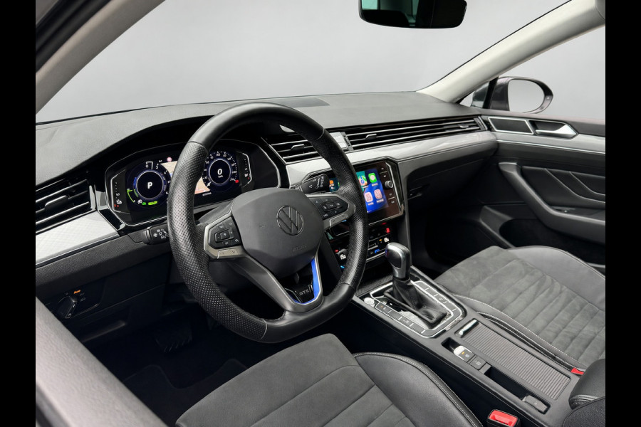 Volkswagen Passat Variant GTE 218PK DSG HYBRID BUSINESS SPORT ALCANTARA/CAMERA/NAVI/IQ-LIGHT