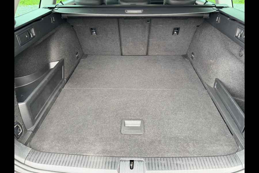 Volkswagen Passat Variant GTE 218PK DSG HYBRID BUSINESS SPORT ALCANTARA/CAMERA/NAVI/IQ-LIGHT