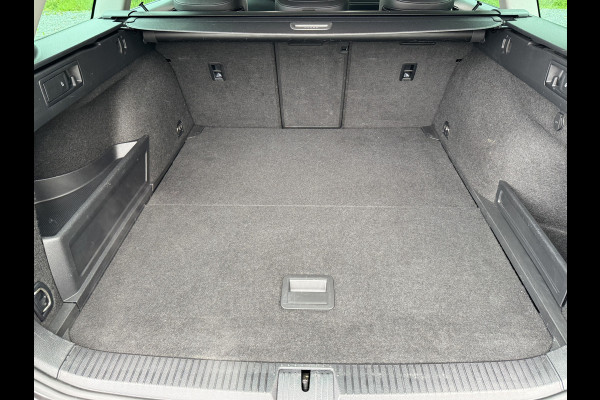 Volkswagen Passat Variant GTE 218PK DSG HYBRID BUSINESS SPORT ALCANTARA/CAMERA/NAVI/IQ-LIGHT