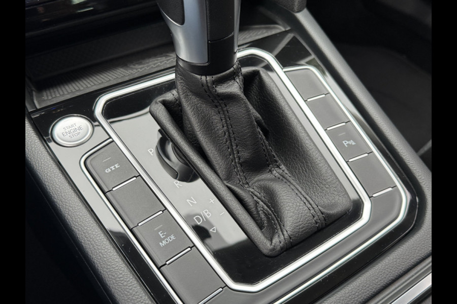 Volkswagen Passat Variant GTE 218PK DSG HYBRID BUSINESS SPORT ALCANTARA/CAMERA/NAVI/IQ-LIGHT