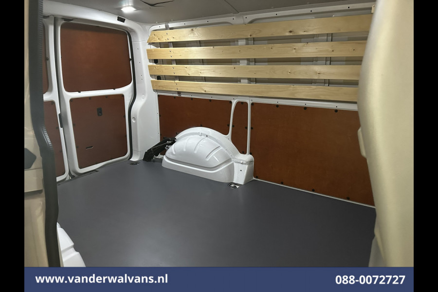 Volkswagen Transporter 2.0 TDI 111pk L1H1 Euro6 Airco | Navigatie | LM Velgen | Cruisecontrol | Apple Carplay Parkeersensoren