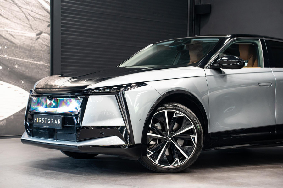 DS No 8 AWD Long Range Étoile Absolute Comfort Tech 97 kWh *Focal Electra 3D / Panorama / Night-Vision / Stoelventilatie- & Massage / HUD / DS Neck Warmer*