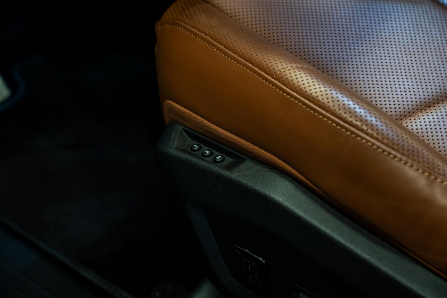DS No 8 AWD Long Range Étoile Absolute Comfort Tech 97 kWh *Focal Electra 3D / Panorama / Night-Vision / Stoelventilatie- & Massage / HUD / DS Neck Warmer*