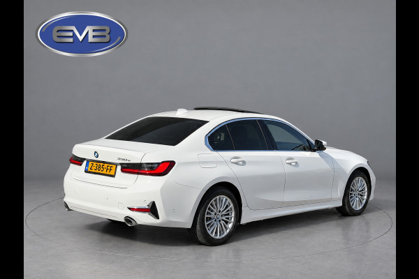 BMW 3-serie 330e Automaat High Executive, schuifdak, lederen sportinterieur, headup display, stoelverwarming