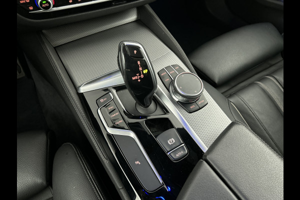 BMW 5 Serie Touring 520i High Exe. M-Sport Pano-dak/Leder/Camera/Keyless Entry