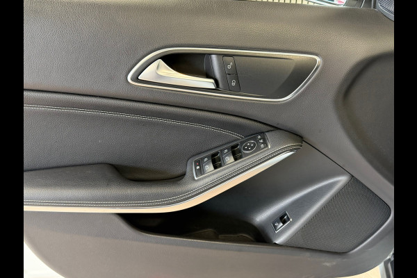Mercedes-Benz GLA 180 Premium Plus AUT. PANORAMADAK NAVIGATIE CAMERA AIRCO PDC CRUISE KEYLESS-GO STOELVERWARMING