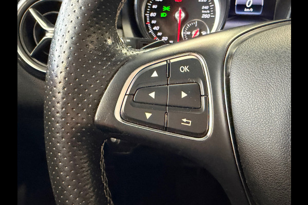 Mercedes-Benz GLA 180 Premium Plus AUT. PANORAMADAK NAVIGATIE CAMERA AIRCO PDC CRUISE KEYLESS-GO STOELVERWARMING