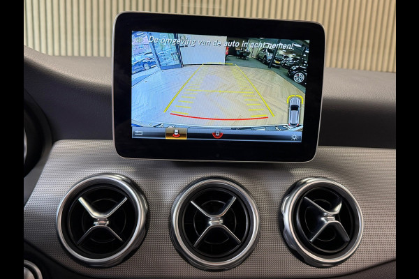 Mercedes-Benz GLA 180 Premium Plus AUT. PANORAMADAK NAVIGATIE CAMERA AIRCO PDC CRUISE KEYLESS-GO STOELVERWARMING