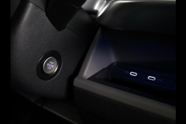 Volkswagen ID. Buzz Pro Bulli Limited Edition 86 kWh LWB 286 pk | 7-persoons | Rondomzicht camera | 21 Inch | Elektr. achterklep | Matrix LED koplampen | Parkeersensoren (Park assist)