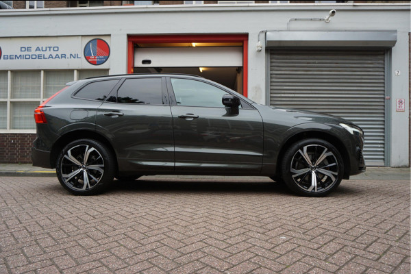 Volvo XC60 2.0 T6 Plug-in hybrid AWD Ultra Black Edition R-Design | Panoramadak | Trekhaak | 360 camera | Adaptive+Lane | Harman Kardon | 21inch | Dealer onderhouden Recharge