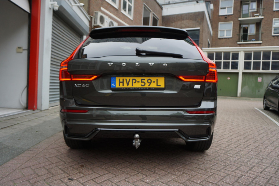 Volvo XC60 2.0 T6 Plug-in hybrid AWD Ultra Black Edition R-Design | Panoramadak | Trekhaak | 360 camera | Adaptive+Lane | Harman Kardon | 21inch | Dealer onderhouden Recharge