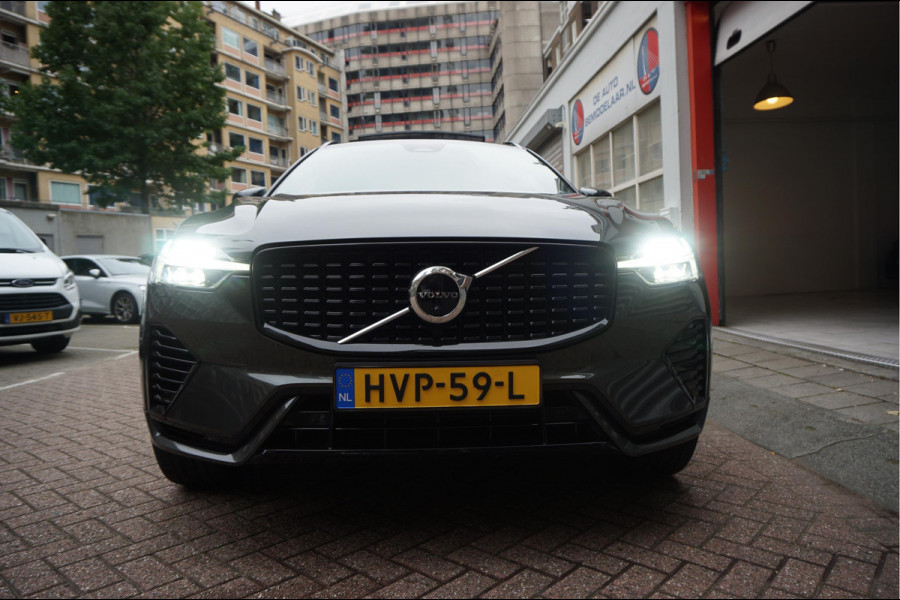 Volvo XC60 2.0 T6 Plug-in hybrid AWD Ultra Black Edition R-Design | Panoramadak | Trekhaak | 360 camera | Adaptive+Lane | Harman Kardon | 21inch | Dealer onderhouden Recharge