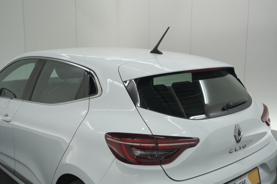 Renault Clio TCe 130 EDC Intens | 360 Camera | Apple Carplay | Parkeersensoren | Climate Control